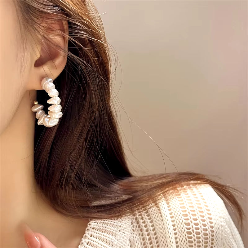 2022 New C-Shaped Imitation Pearl Earring Fashion Design High-End Hoop Earrings for Women Trendy Jewelry Elegant Gift