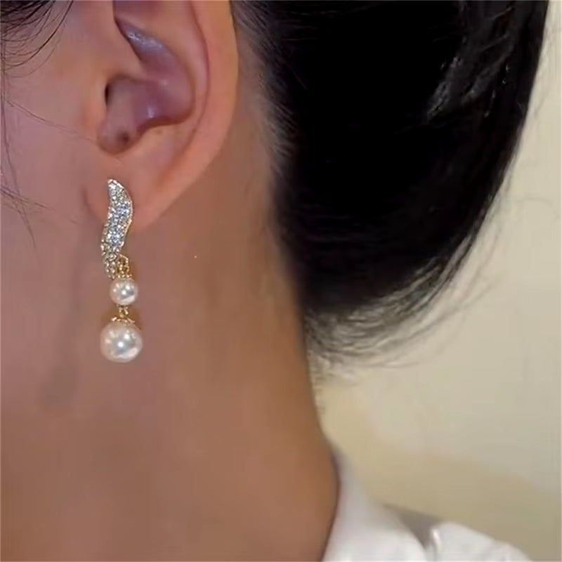 2023 New Classic Elegant Imitation Double Pearl Dangle Earrings for Women Crystal Long Tassel Drop Earring Wedding Jewelry Gifts